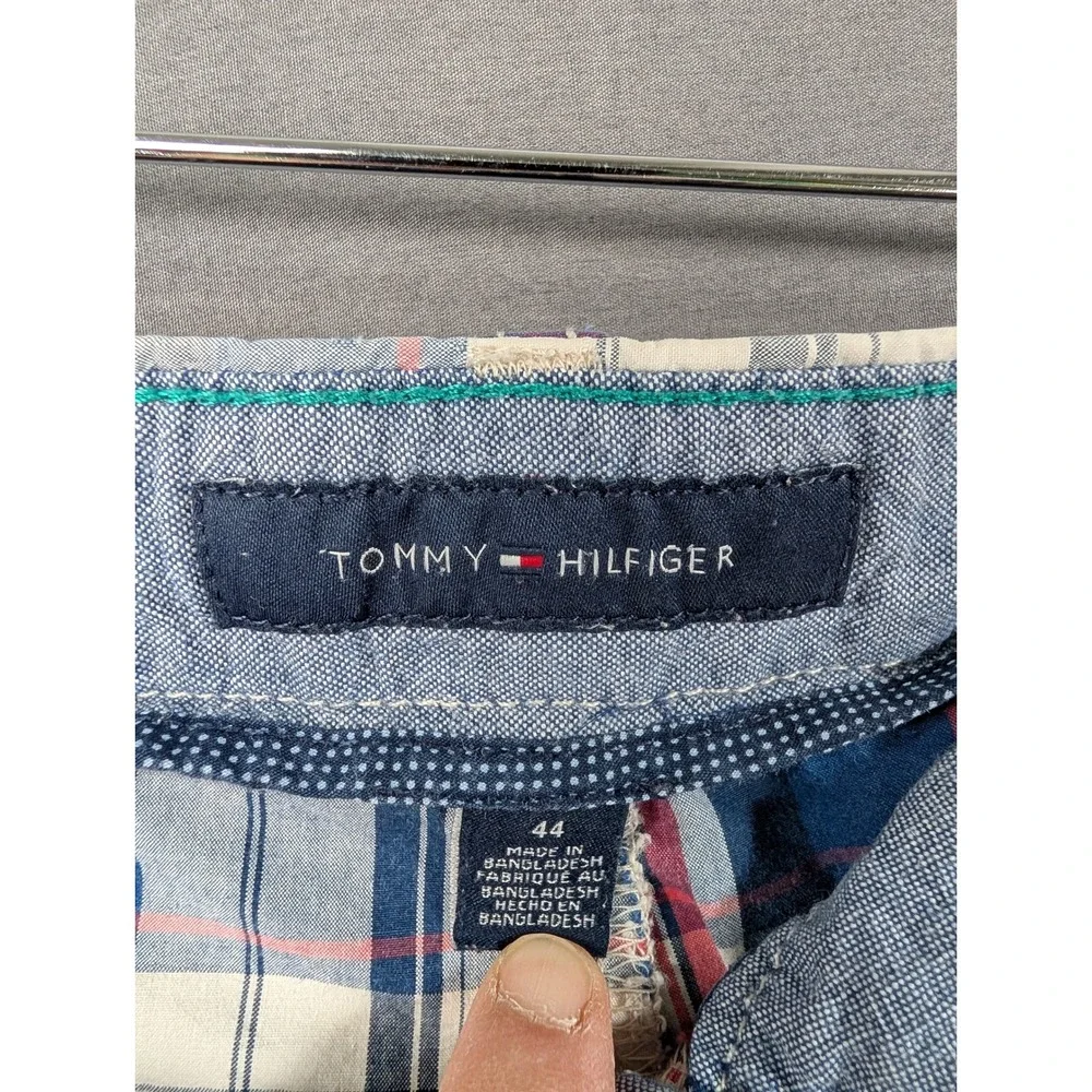 Tommy Hilfiger Mens Plaid Flat Front Chino Shorts Blue Red White Size 44